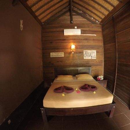 Alexyane Paradise Bungalow Джили Трауанган Екстериор снимка