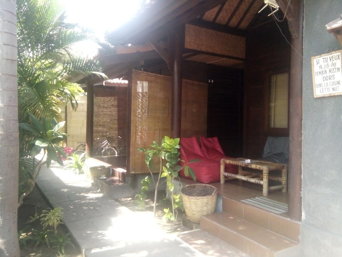 Alexyane Paradise Bungalow Джили Трауанган Екстериор снимка