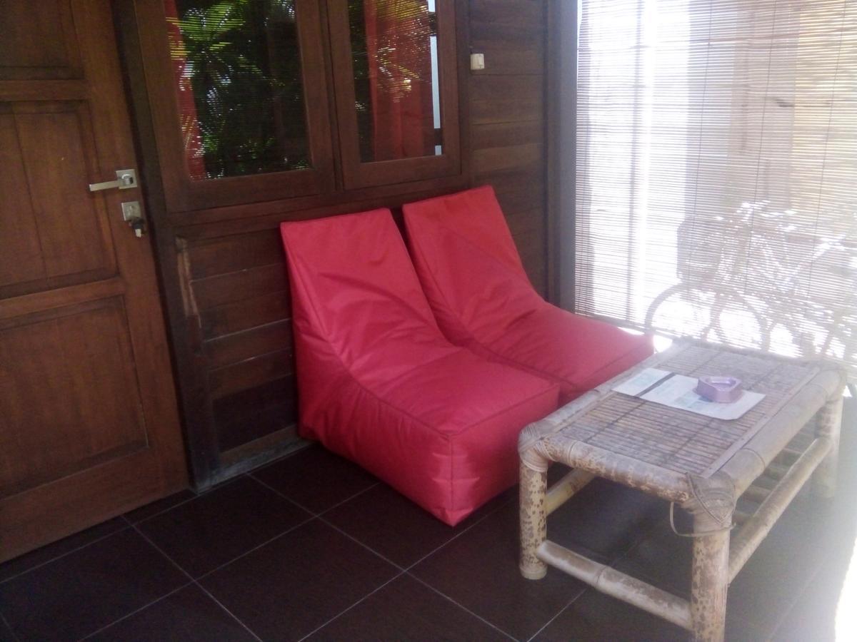 Alexyane Paradise Bungalow Джили Трауанган Екстериор снимка