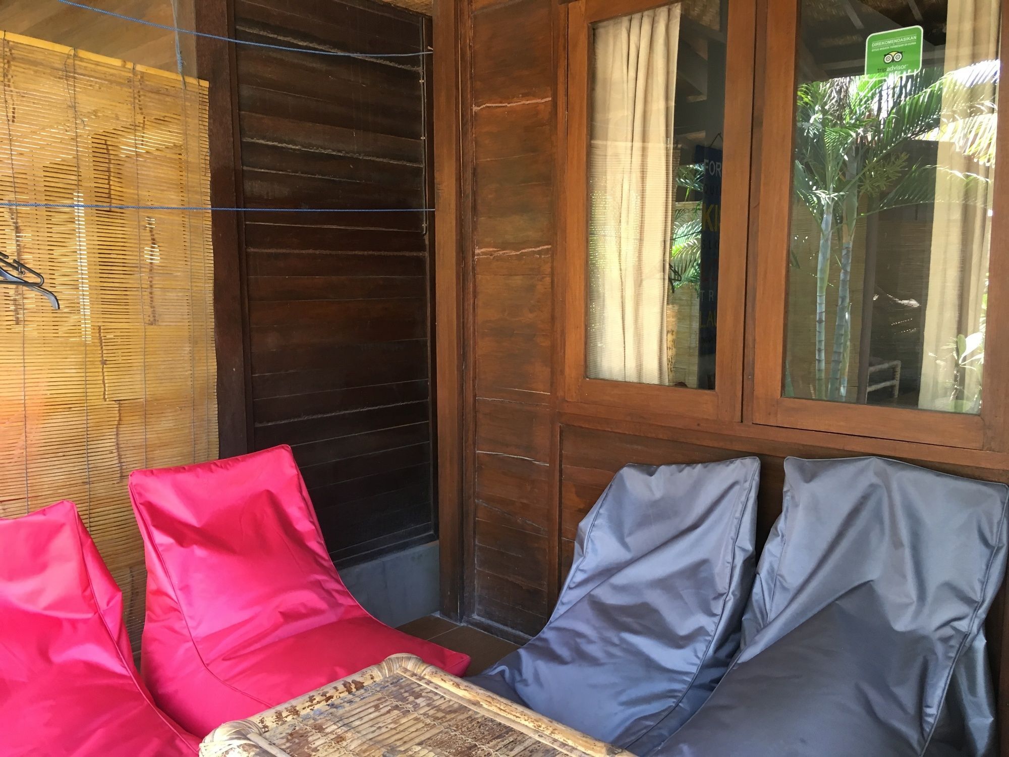 Alexyane Paradise Bungalow Джили Трауанган Екстериор снимка