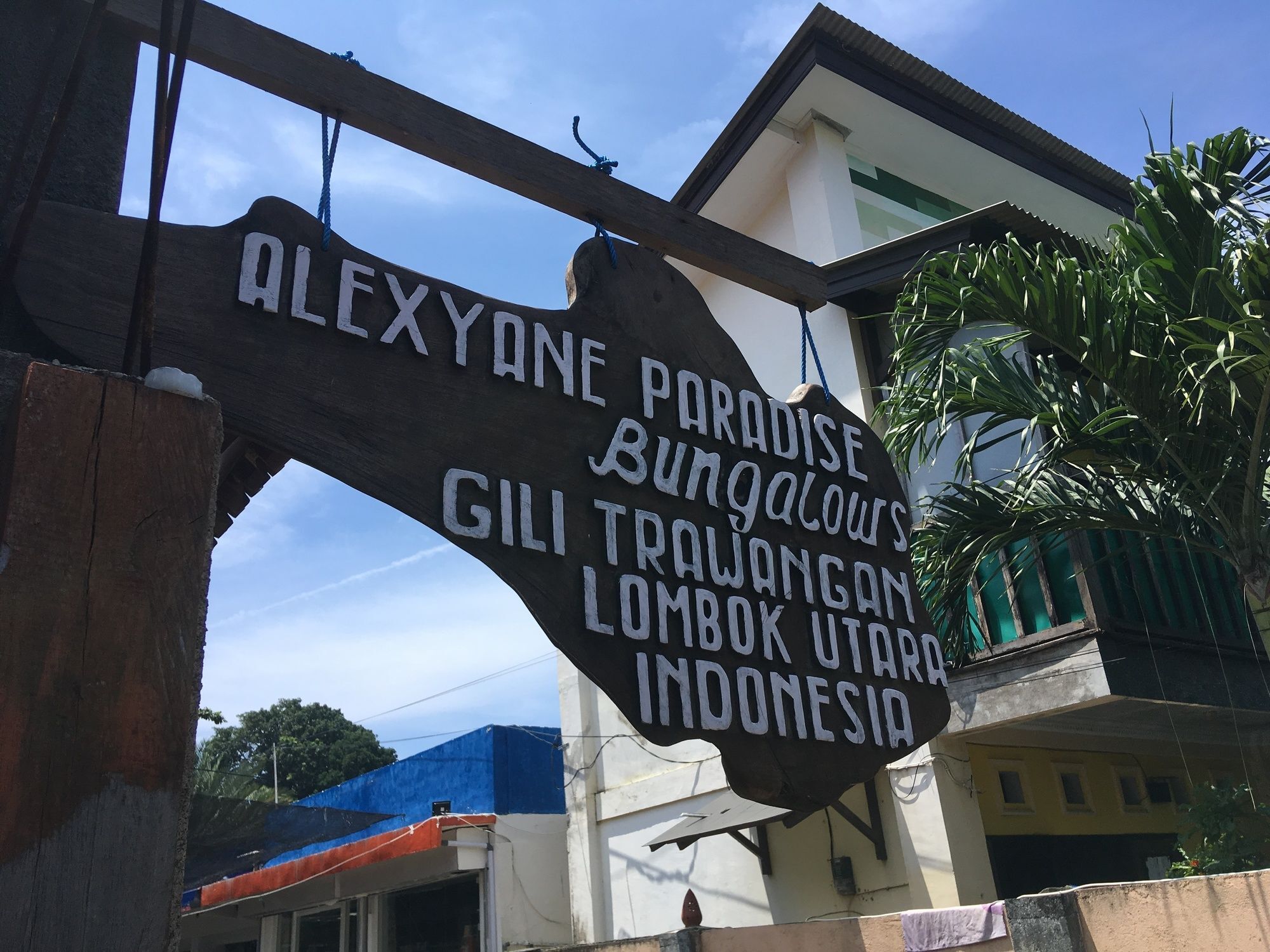 Alexyane Paradise Bungalow Джили Трауанган Екстериор снимка
